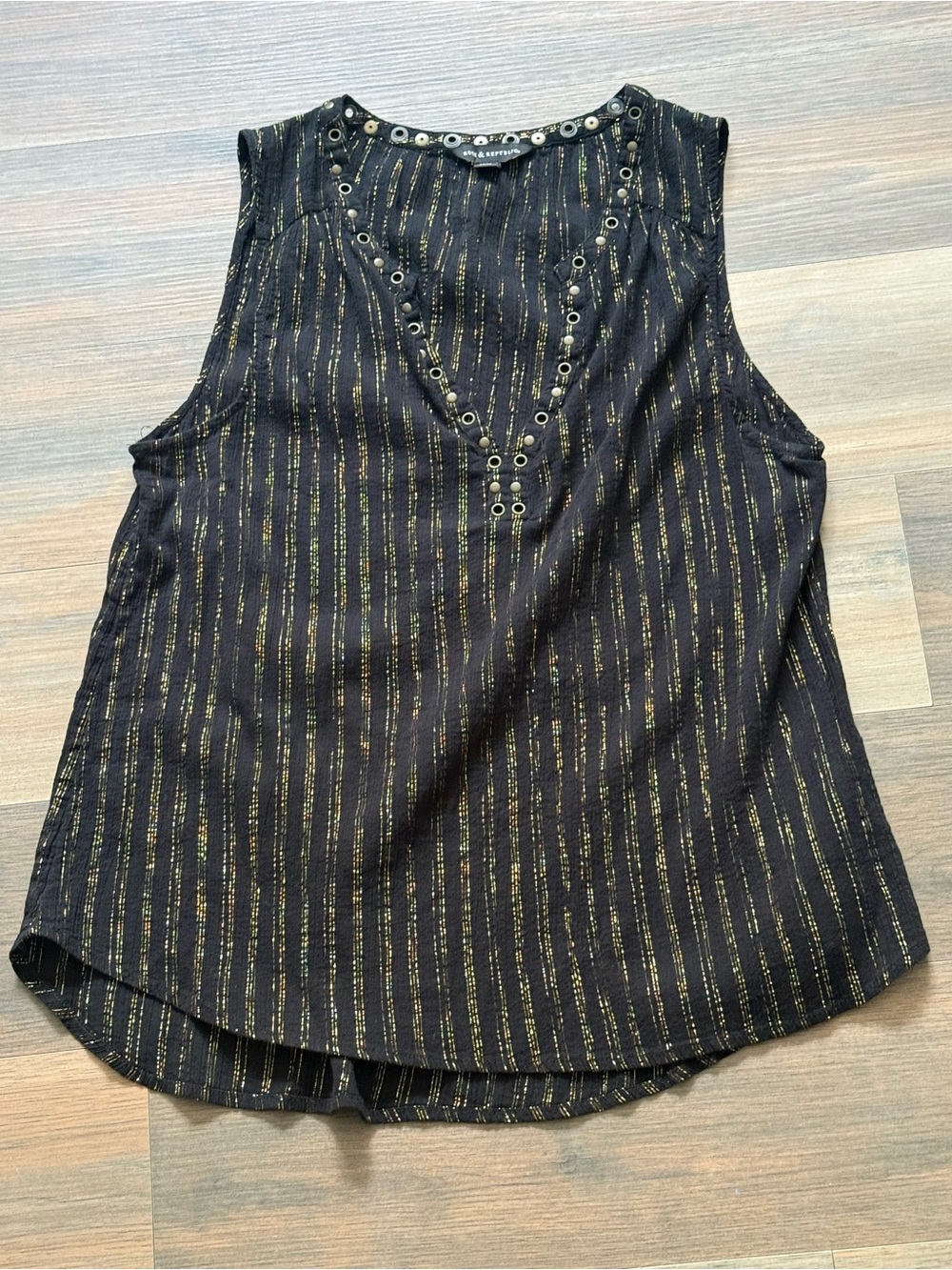 Rock & Republic Black Tank with Metallic Gold Pinstripes - Picture 2 of 5